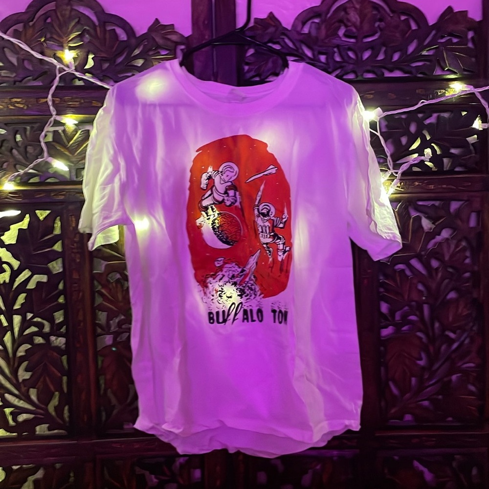 Buffalo Tom band t-shirt.